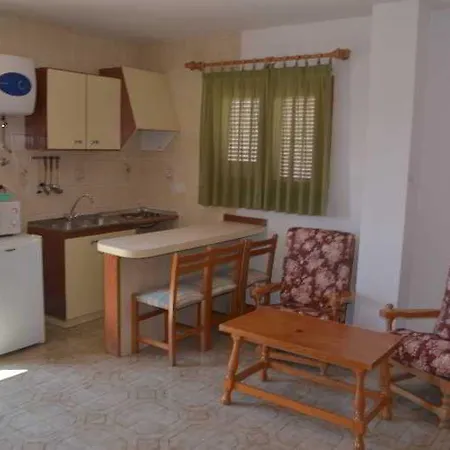 Hotel Apts. Charly's 5*